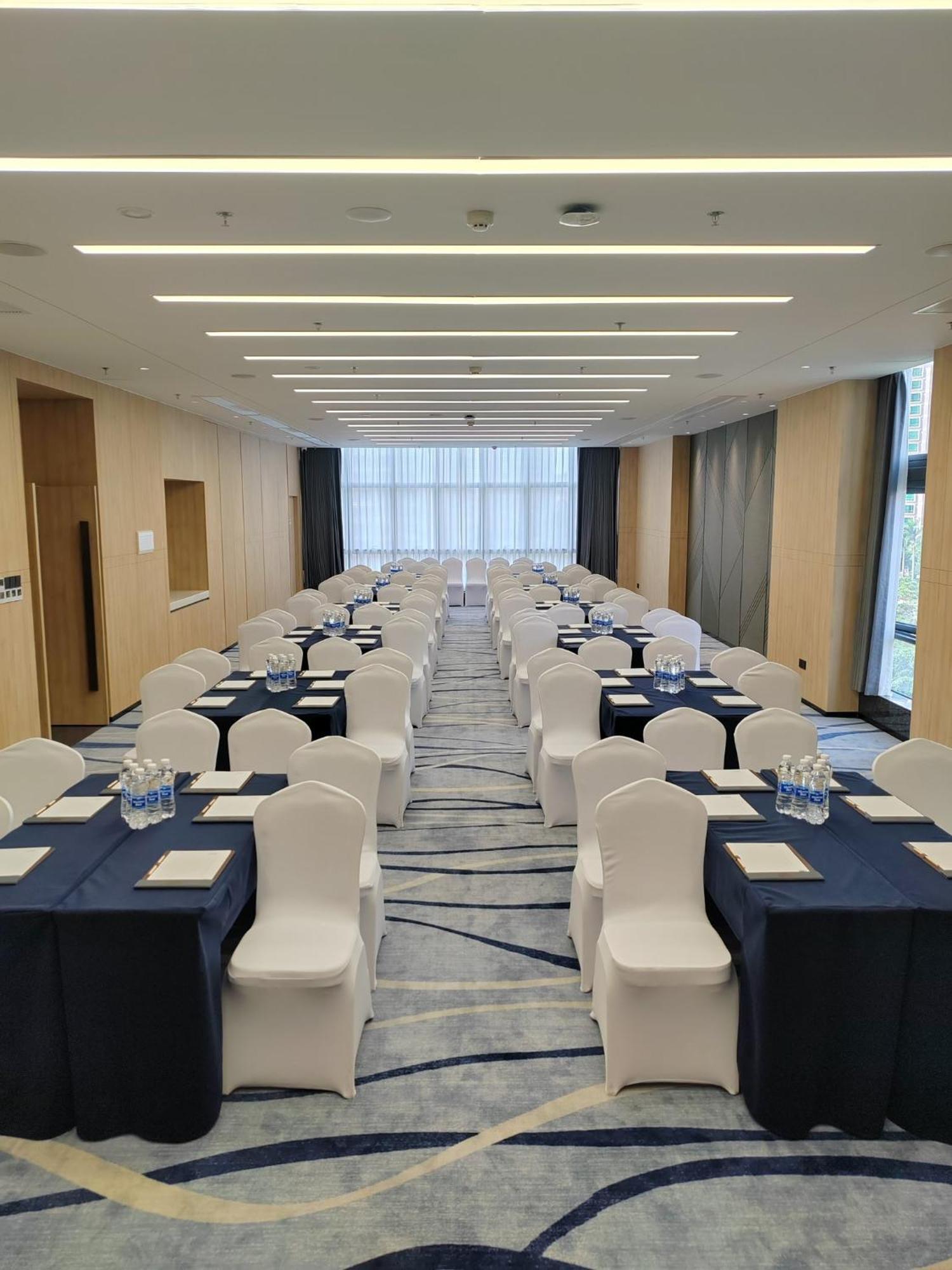 Holiday Inn Express Guangzhou Panyu Dashi By Ihg Exterior foto